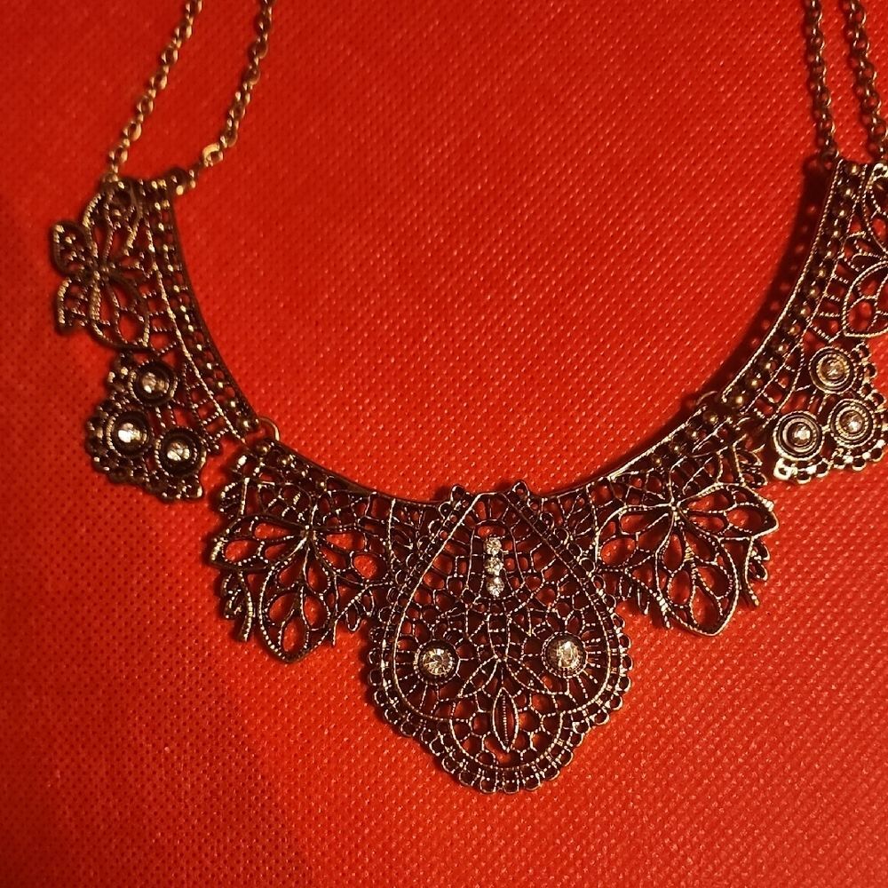 Intricate Gold Filigree Necklace